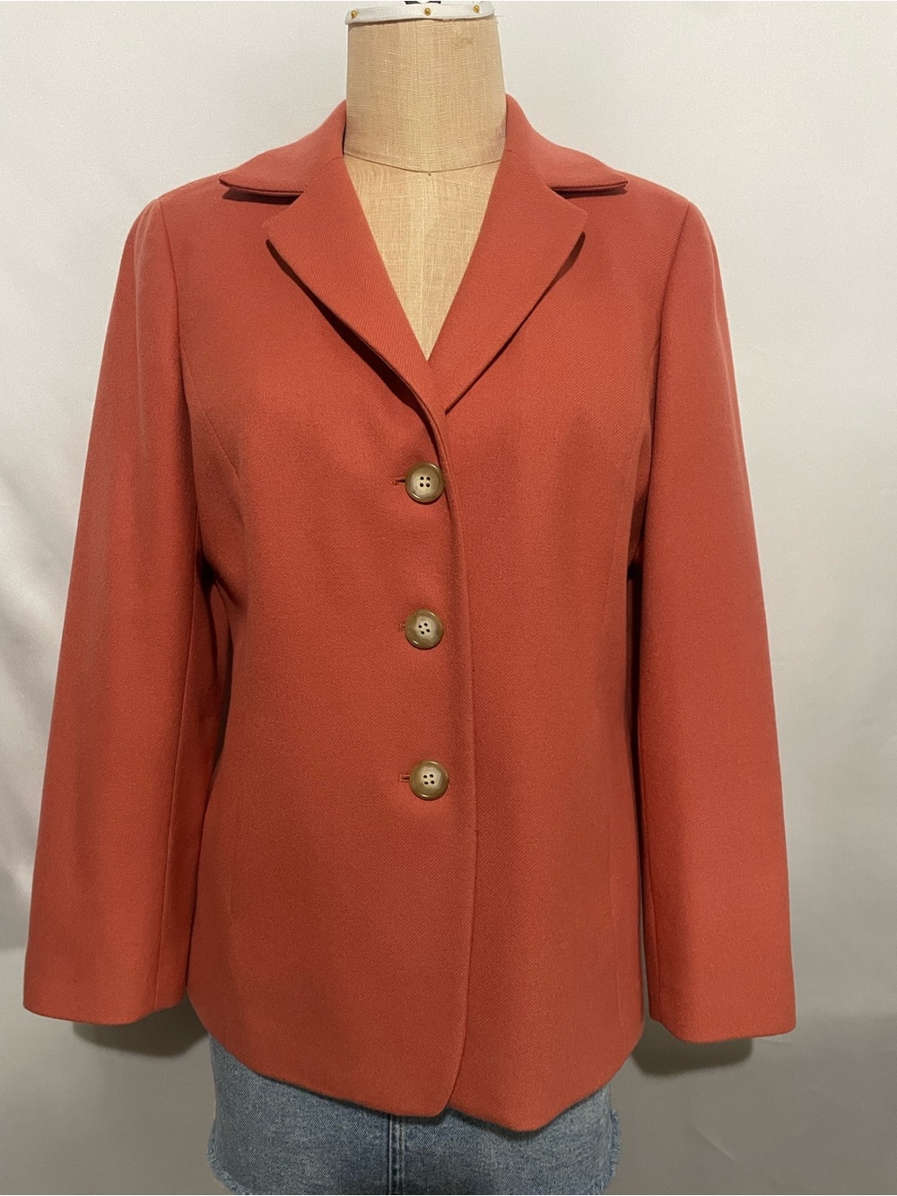 Classic Single-Breasted Women's Jacket in Rust